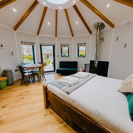 Вилла East Thorne Glamping Буде Номер фото
